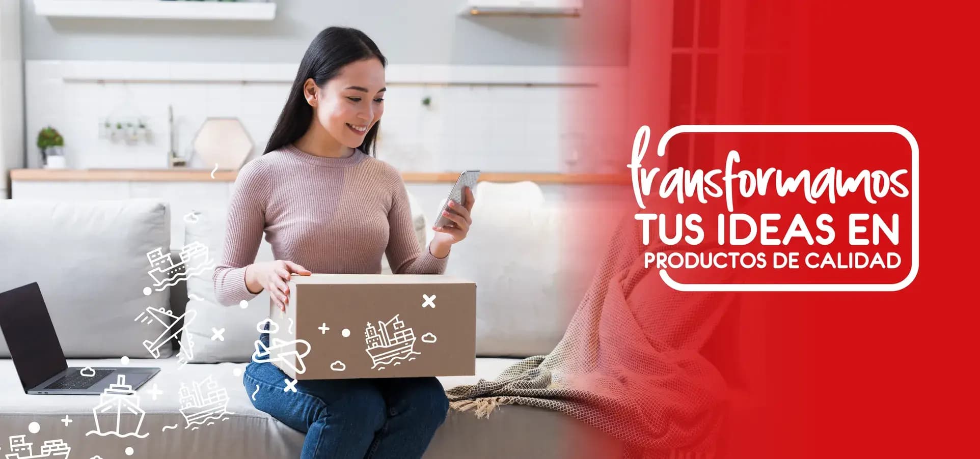 Mujer recibiendo una caja de ASIA HUB Logistic por parte de un trabajador